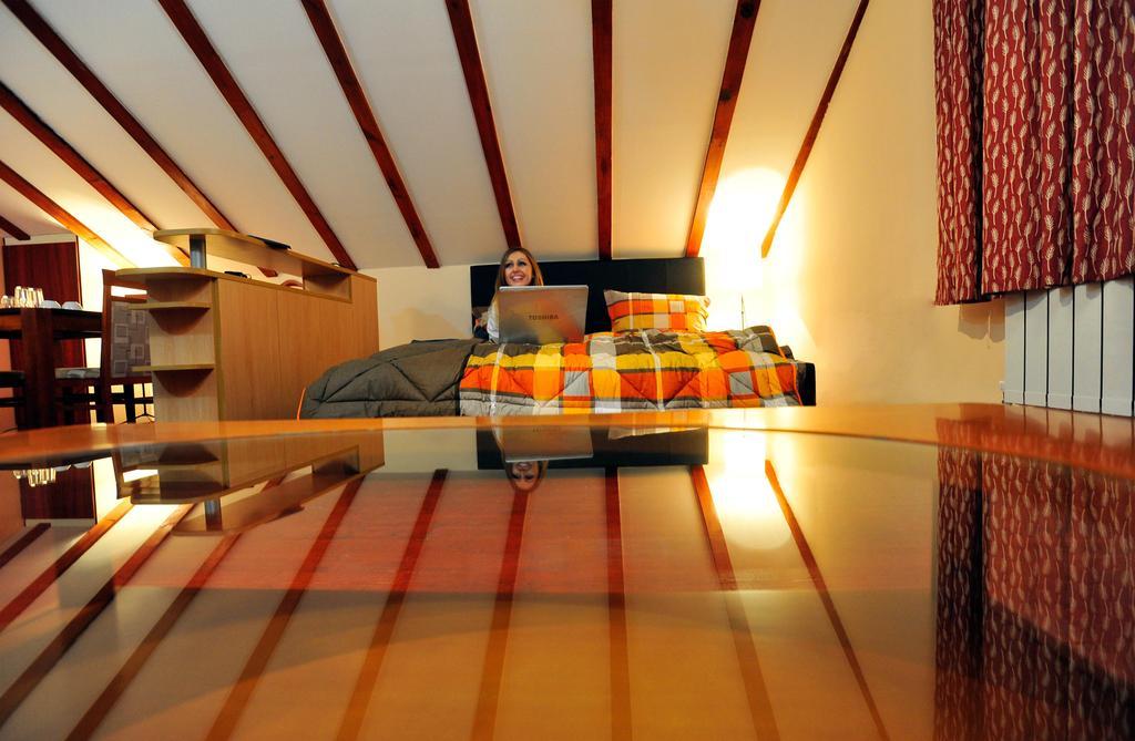 Accommodation Adriatic Inn Skopje Exteriör bild