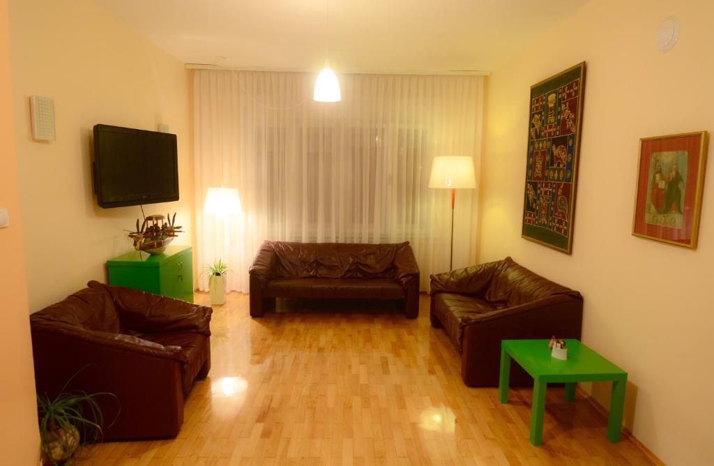 Accommodation Adriatic Inn Skopje Exteriör bild