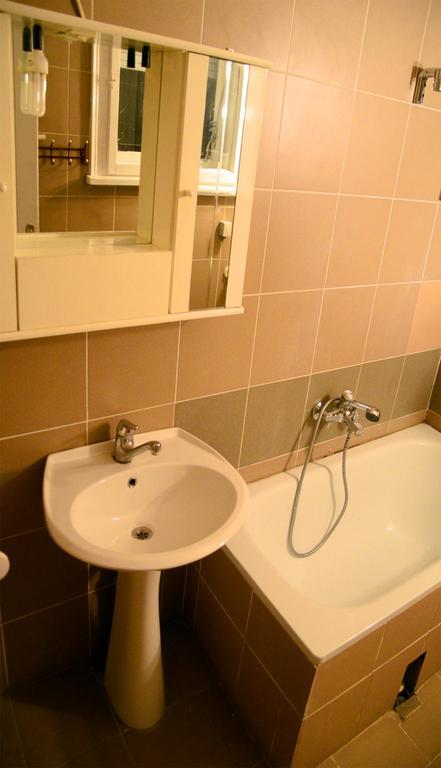 Accommodation Adriatic Inn Skopje Rum bild